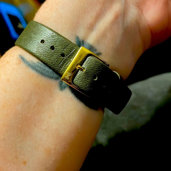 COPY - Skagen Gold tone and Olive Green leather ladies watch - Picture 2 of 5